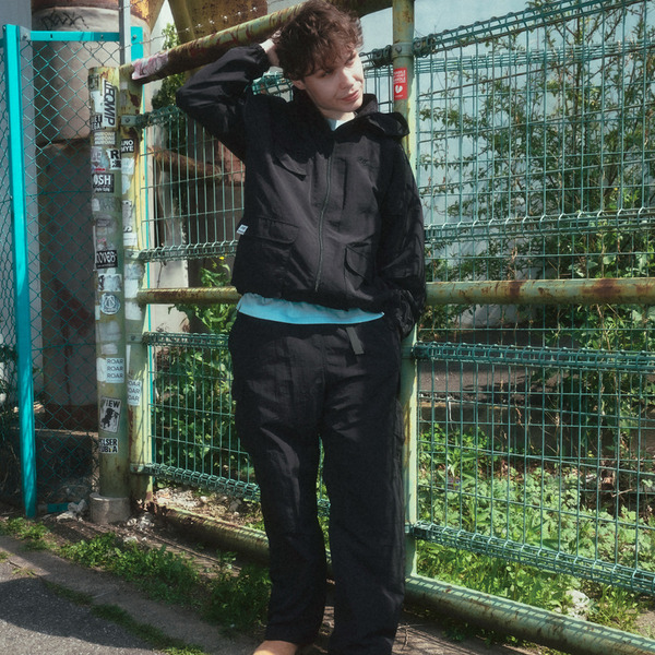 ACTIVE LIGHT HOODED JACKET 詳細画像 Black 10