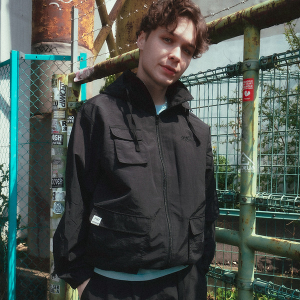 ACTIVE LIGHT HOODED JACKET 詳細画像 Black 11