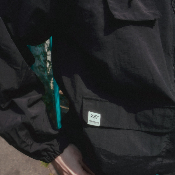 ACTIVE LIGHT HOODED JACKET 詳細画像 Black 13
